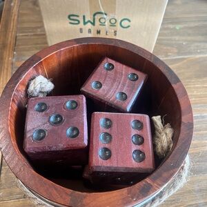 Swooc Games Wooden Yard Dice Set, Yardzee (Yahtzee) & Farkle +20 other games